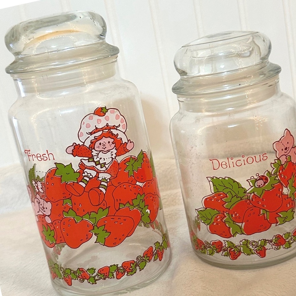 Strawberry Shortcake Glass Canister Set 2pc Clear Red Excellent Vintage 80s Jars